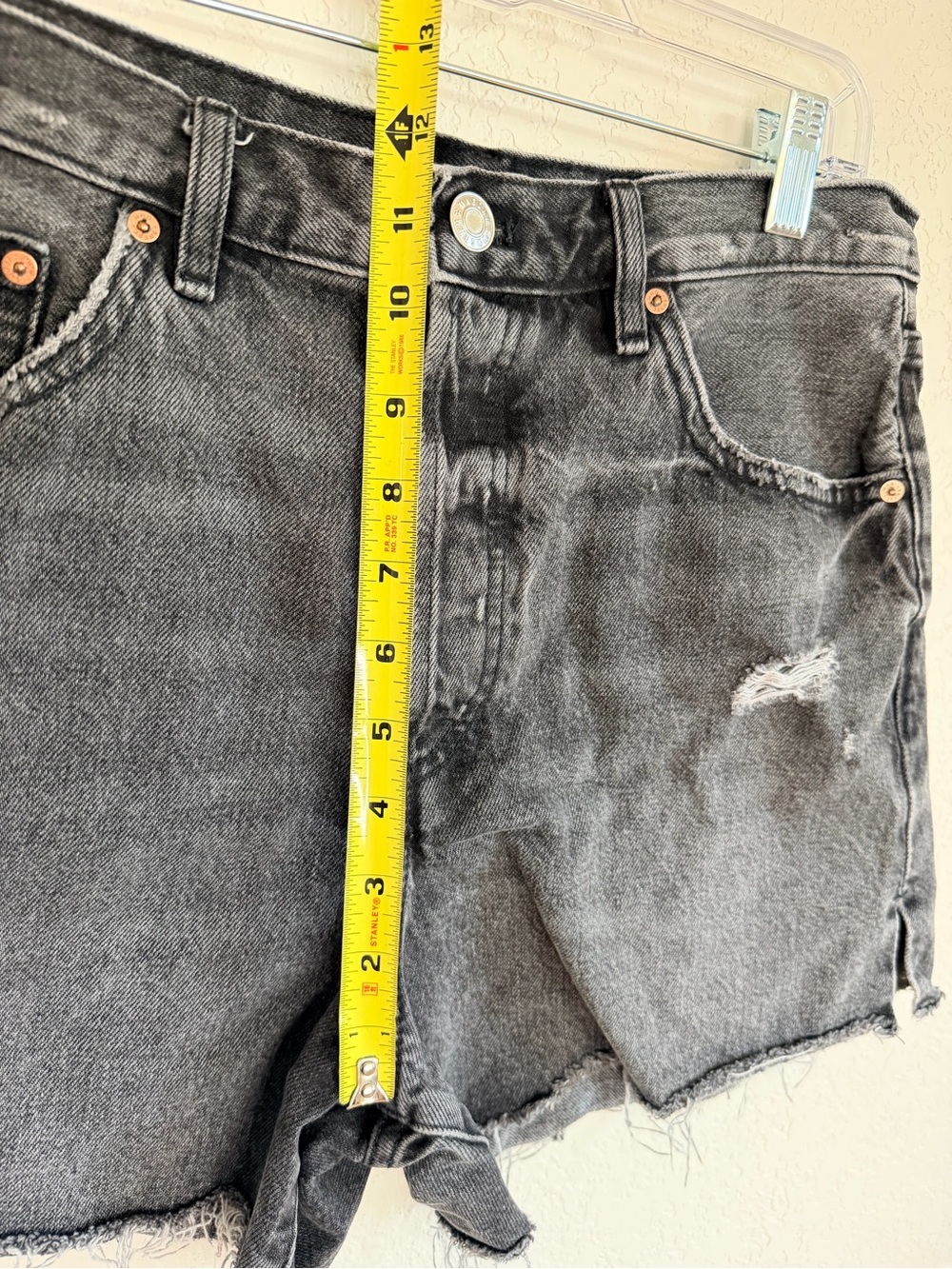MNG Black Distressed High-Rise Denim Shorts - Women - Picture 5 of 6